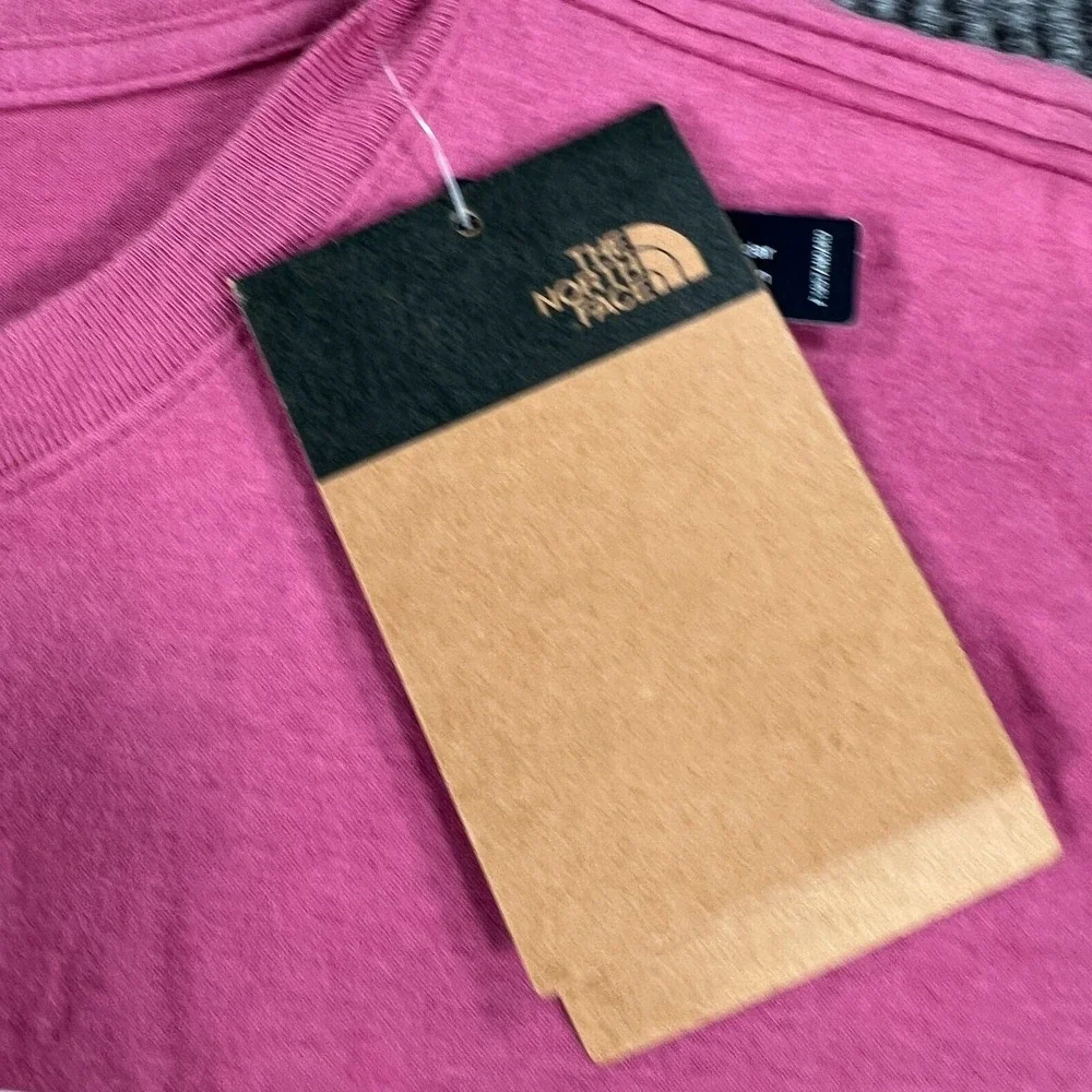 The North Face Shirt Mens Small Purple‎ Short Sleeve Lightweight Outdoor New